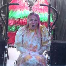 LiquidX: The Human Carwash: Maid Lucy's 