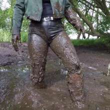 WetandMuddy: Video 51--The Only Thing I Can't Resist.