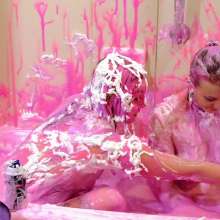 messyhot: Chikkin Shows Ari How to Slime