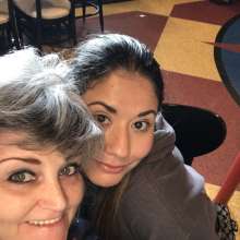 MewMew: Selfie with me and mg Leah!