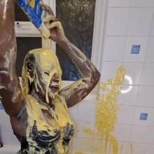 TheGungeZone: Lexxy's Messy Custard Fun