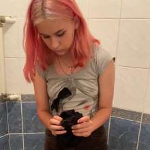 Top Messy Girls: The Doll Pours Slime on Itself!