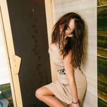 wet.look.me: Wetlook sexy girl in dress and pantyhose in bath| Wetlook.biz