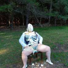 JD and Messy Andi: Impromptu Sploshing Session