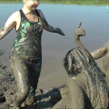 DungeonMasterOne: 3-Girl Sports Mud: Cindy, Felicity, Honeysuckle!