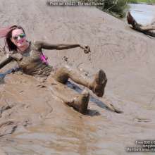 DungeonMasterOne: Athletic Lucia gets totally covered in mud!