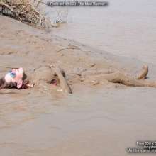 DungeonMasterOne: Athletic Lucia gets totally covered in mud!