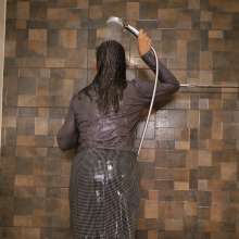 Aqua: Alejandra Makes a Shaving Foam Party
