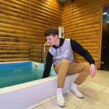 Wet Live Team: Andrii Pool and Shower Combo!  It Was Very Contrast!