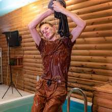 Wet Live Team: Andrii Pool and Shower Combo!  It Was Very Contrast!