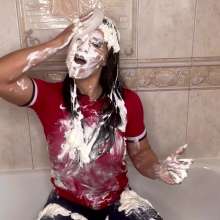 TheGungeZone: Aurora's Mega Pieing
