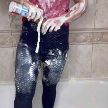 TheGungeZone: Aurora's Mega Pieing