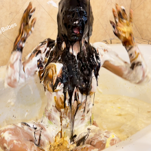 Alana SexyMessyBabes: New Aeri Video!  Her 1st nude!