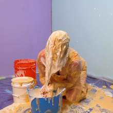 Darla DeVour: Darla's Yellow Springtime Mess and First Honey Experience