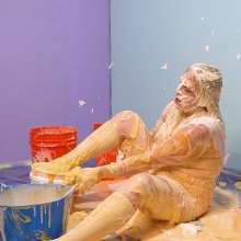 Darla DeVour: Darla's Yellow Springtime Mess and First Honey Experience
