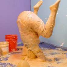 Darla DeVour: Darla's Yellow Springtime Mess and First Honey Experience