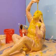 Darla DeVour: Darla's Yellow Springtime Mess and First Honey Experience
