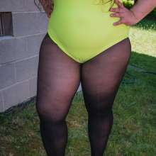 JD and Messy Andi: Andi got wet in a yellow bathing suit, tights and heels!