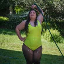 JD and Messy Andi: Andi got wet in a yellow bathing suit, tights and heels!