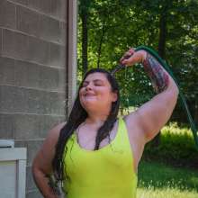 JD and Messy Andi: Andi got wet in a yellow bathing suit, tights and heels!