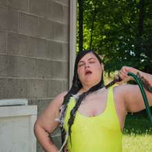 JD and Messy Andi: Andi got wet in a yellow bathing suit, tights and heels!
