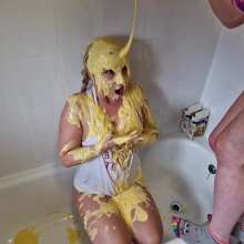 TheGungeZone: Essie's Messy Hen Do
