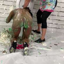 Messygirl: Flushed 2