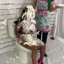 Messygirl: Flushed 2
