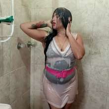 WetPlace: Jazminss Shower In White