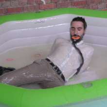 WamtasticUK: Lucas Hands Tied Dunking for Rings in Clear Gunge