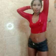 WetPlace: Mary Shower In Shorts