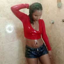 WetPlace: Mary Shower In Shorts