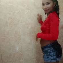 WetPlace: Mary Shower In Shorts