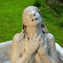 dlodoski: Sarah Michelle in the Mud Tub--Photos