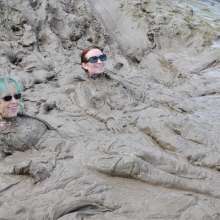 DungeonMasterOne: Sports Girls Mud Crawl