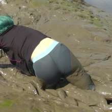 DungeonMasterOne: Sports Girls Mud Crawl