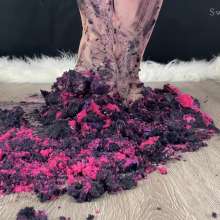 SweetLittleSquishes: The Dark Bride Drips Cake
