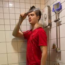 WetlookerUpdates: Wet guys on Wetlooker!