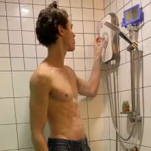 WetlookerUpdates: Wet guys on Wetlooker!