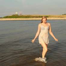 WetPlace: Beautiful Eileen White Dotted Dress In River