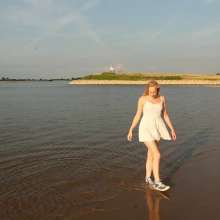 WetPlace: Beautiful Eileen White Dotted Dress In River
