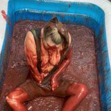bsmessybakery: Bri's Chocolate Gunge Pool Masturbation