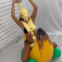 Messygirl: New Messygirl Download: Cassandra and Her Giant Banana