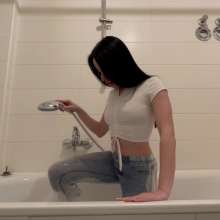 WetPlace: Dasha Shower In Jeans