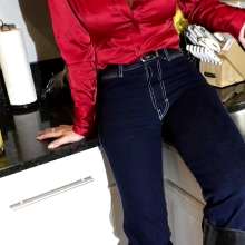 Tight and Wet Clothes: Designer Jeans in the Kitchen Sink