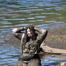 JD and Messy Andi: Muddy Business!