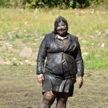 JD and Messy Andi: Muddy Business!