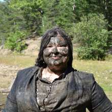 JD and Messy Andi: Muddy Business!