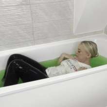 TheGungeZone: Emily's Messy Slime Bath