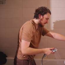 Wet Live Team: If You Are Sick You Should Take a Warm Bath in Your Clothes